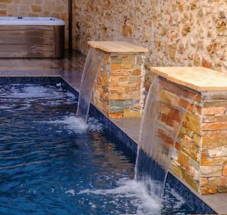 Apartamentos&wellnes La Quimera De Aitana