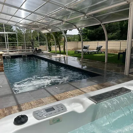 Apartamentos&wellnes La Quimera De Aitana *