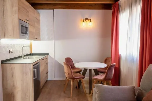 Apartman Aptos La Quimera De Aitana Piscina Todo El Ano El Burgo de Osma