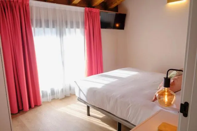 Aptos La Quimera De Aitana Piscina Todo El Ano Apartman El Burgo de Osma